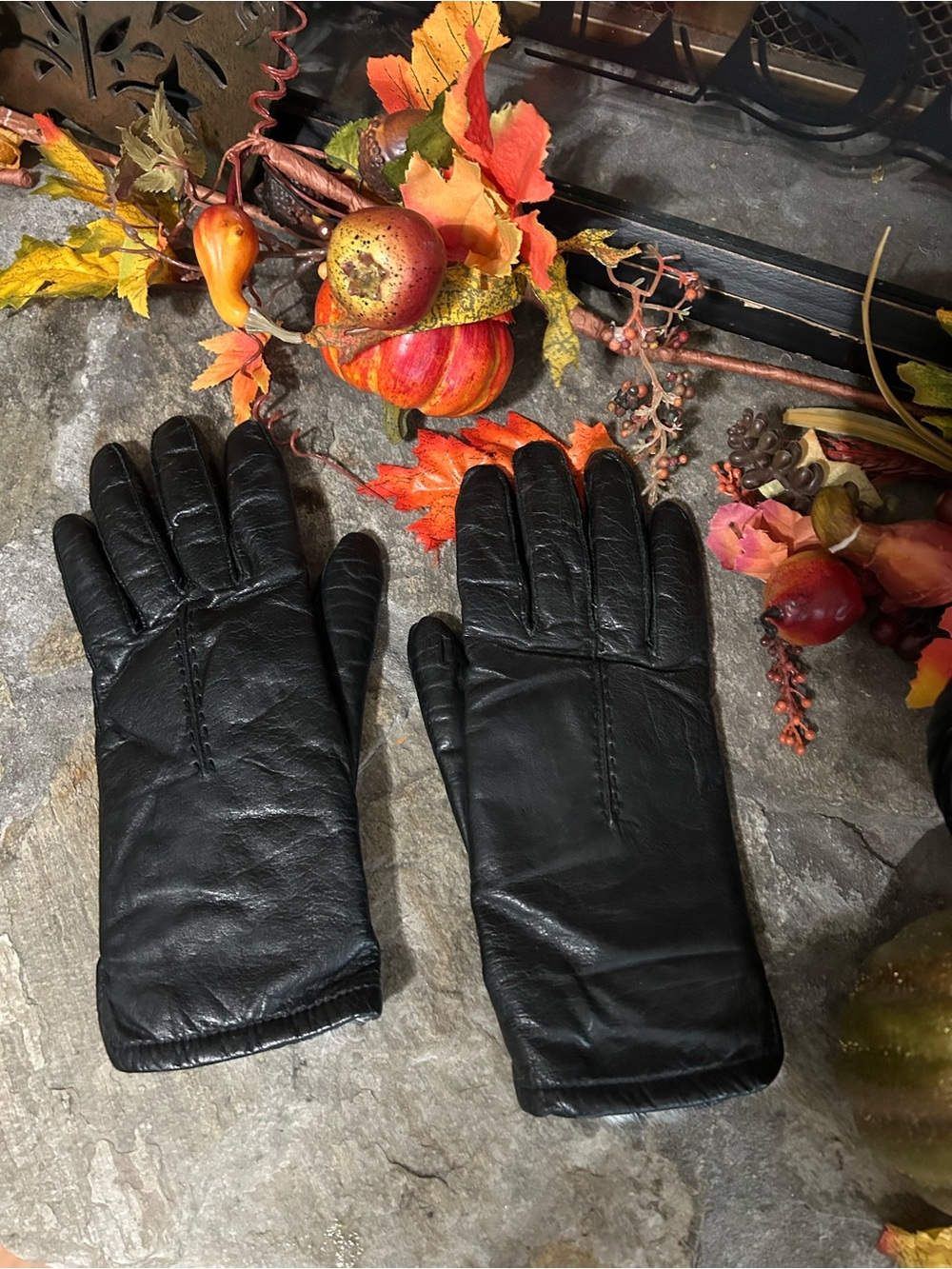 Classic Black Leather Women's Driving Gloves Vintage Size Medium Fur Lined